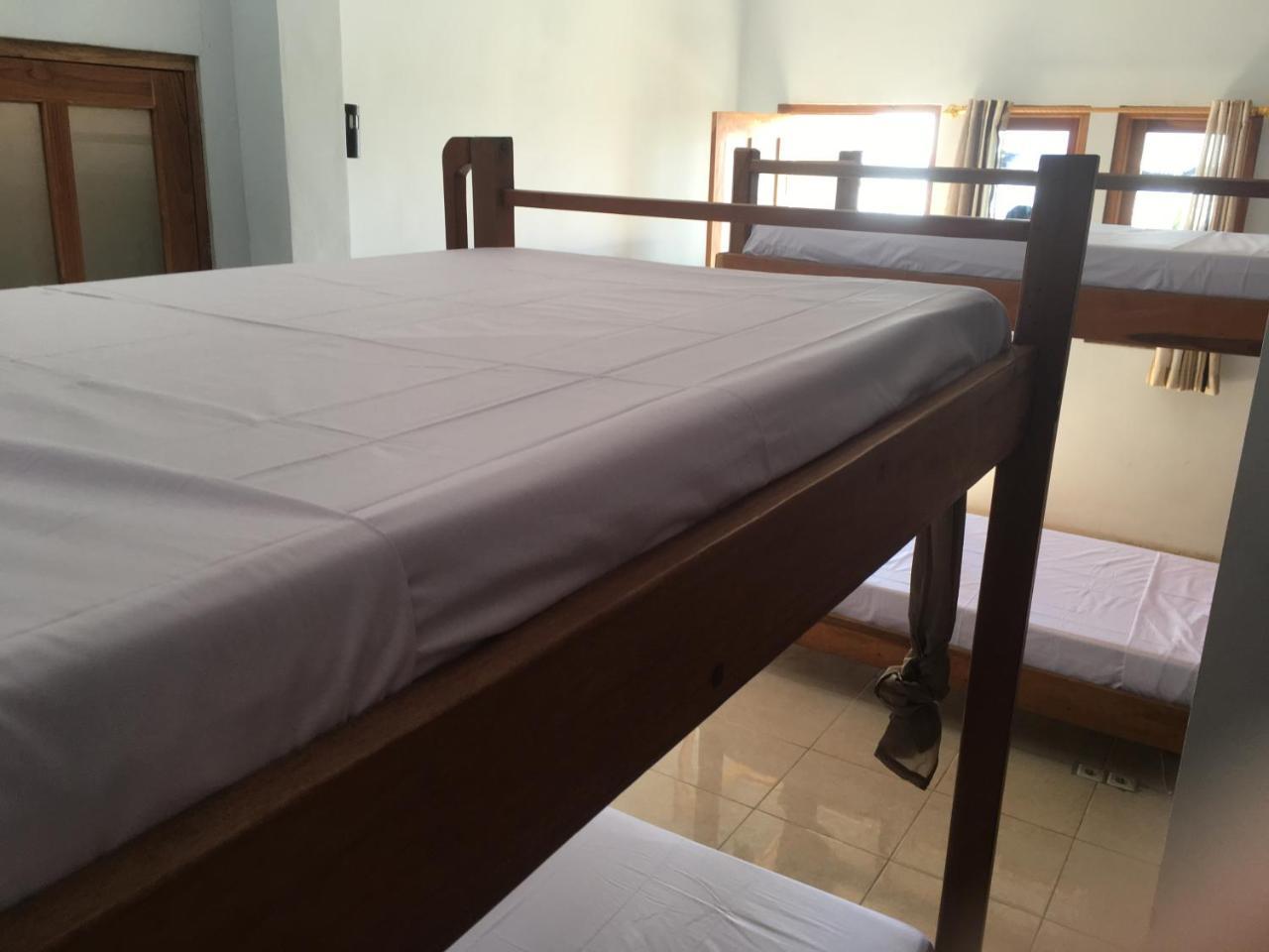 לבואן באג'ו Bajo Sunset Hostel מראה חיצוני תמונה
